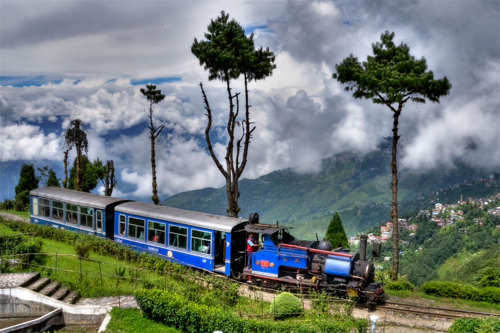 travel agency in darjeeling